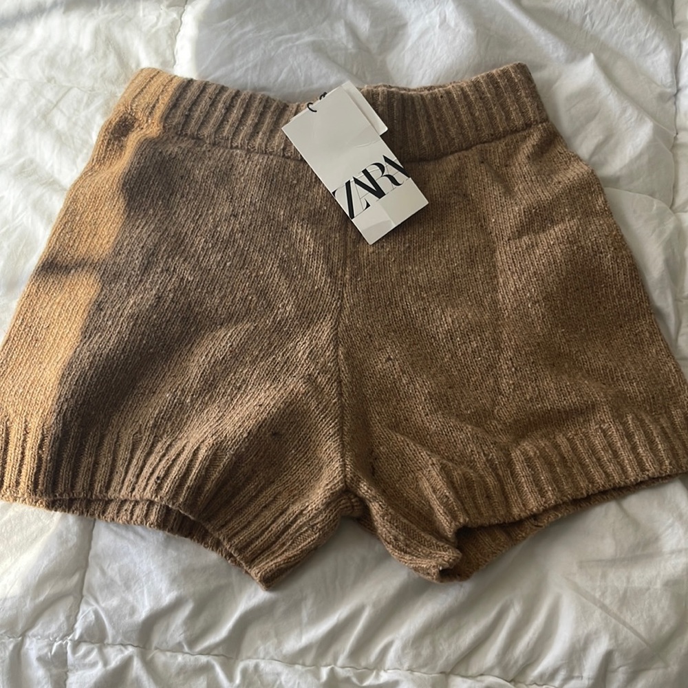 Sand color wool shorts